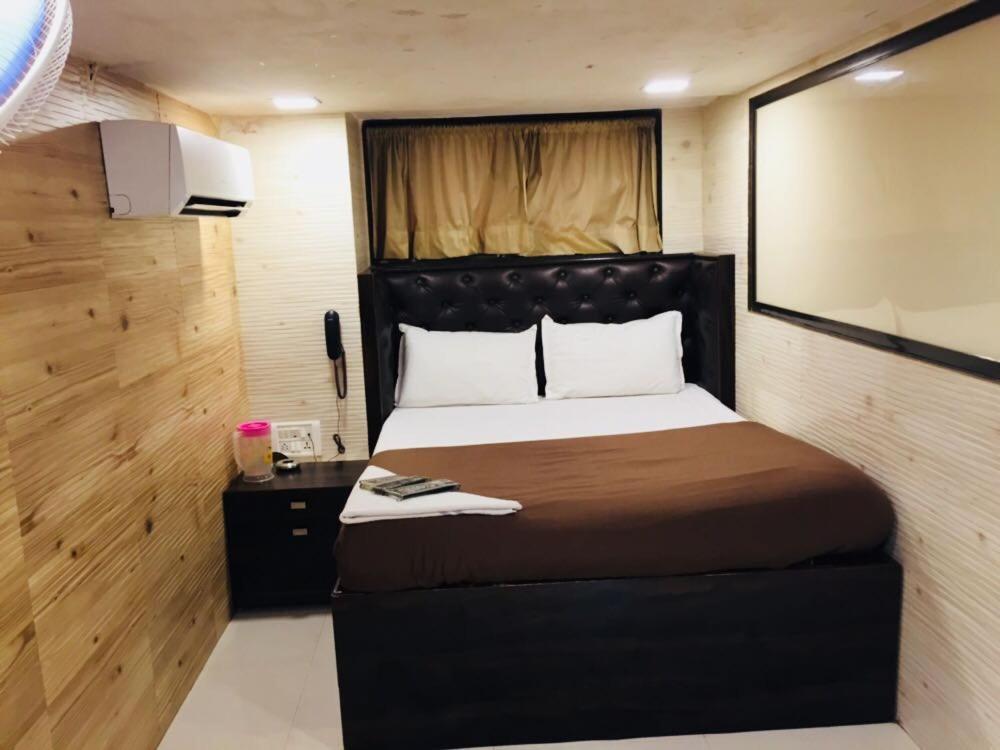 Hotel Qamar Bombay Extérieur photo