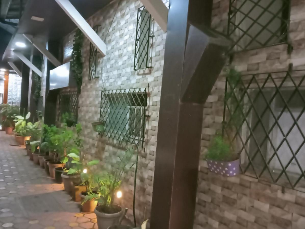 Hotel Qamar Bombay Extérieur photo