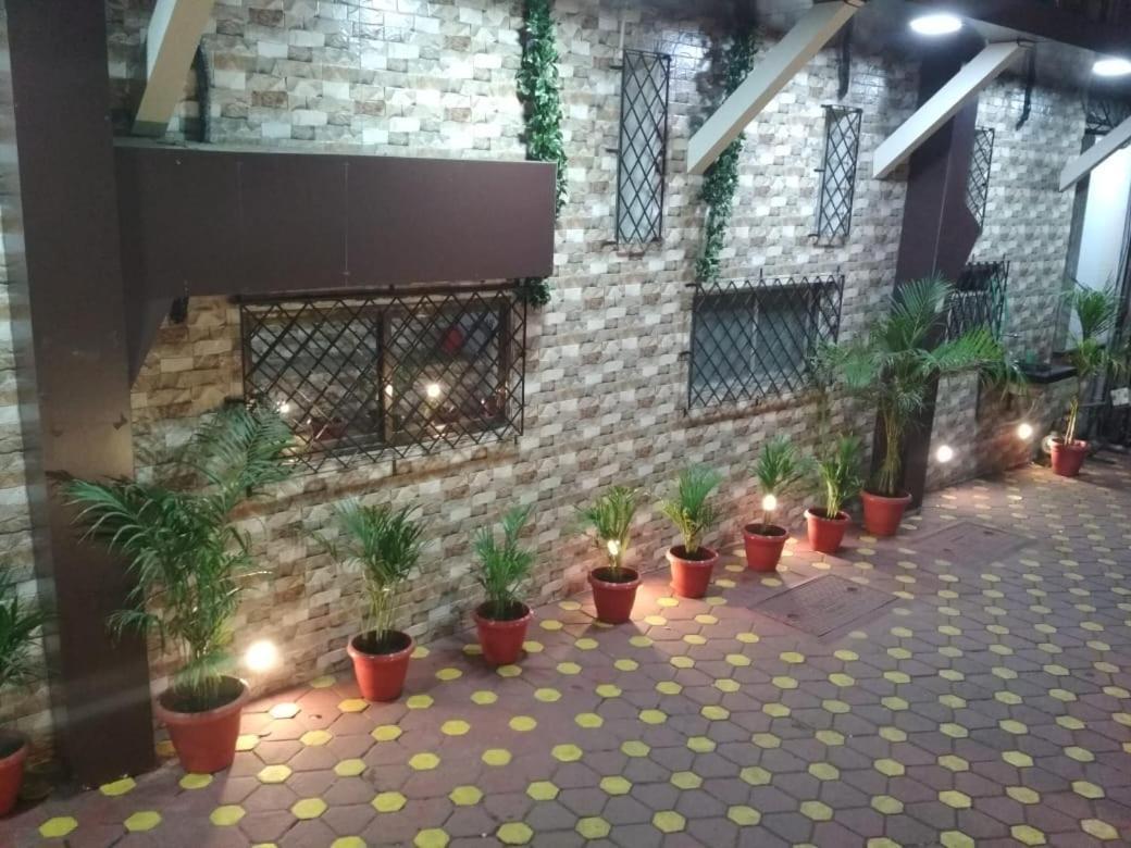 Hotel Qamar Bombay Extérieur photo